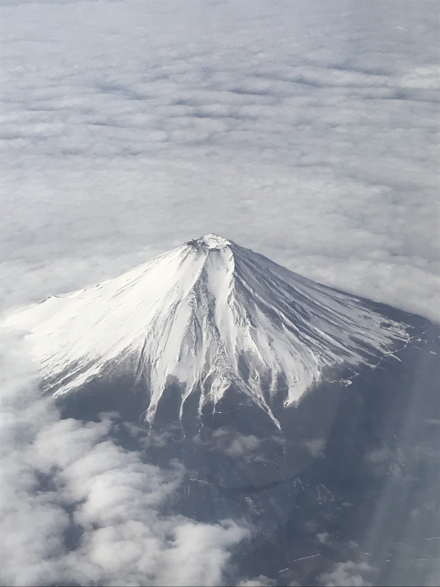 飛行機から見た富士山