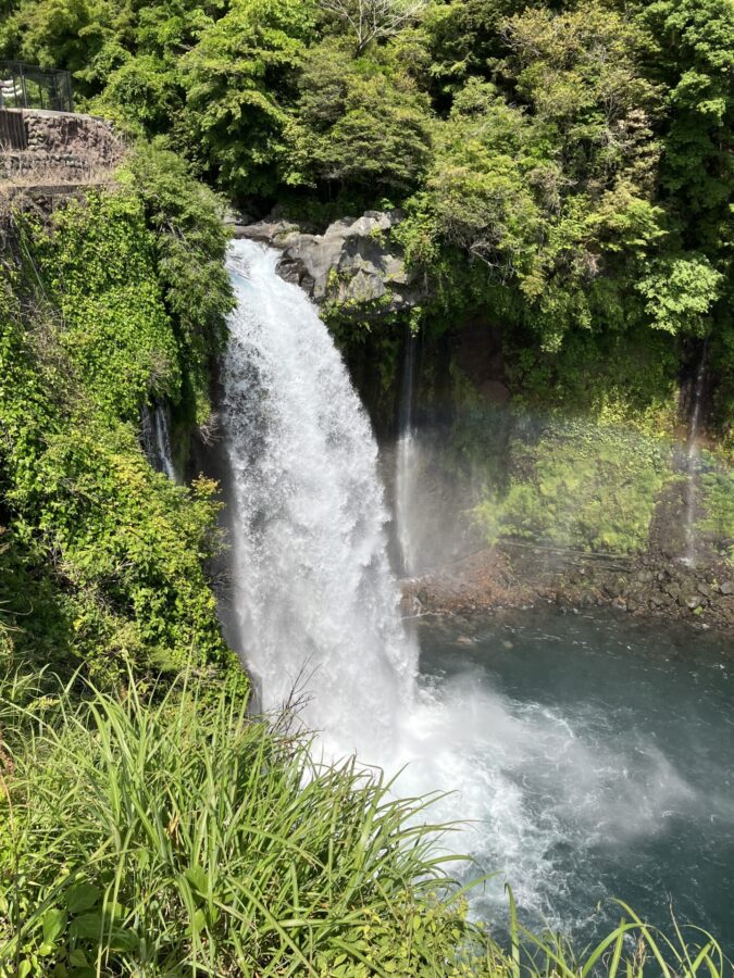 音止めの滝