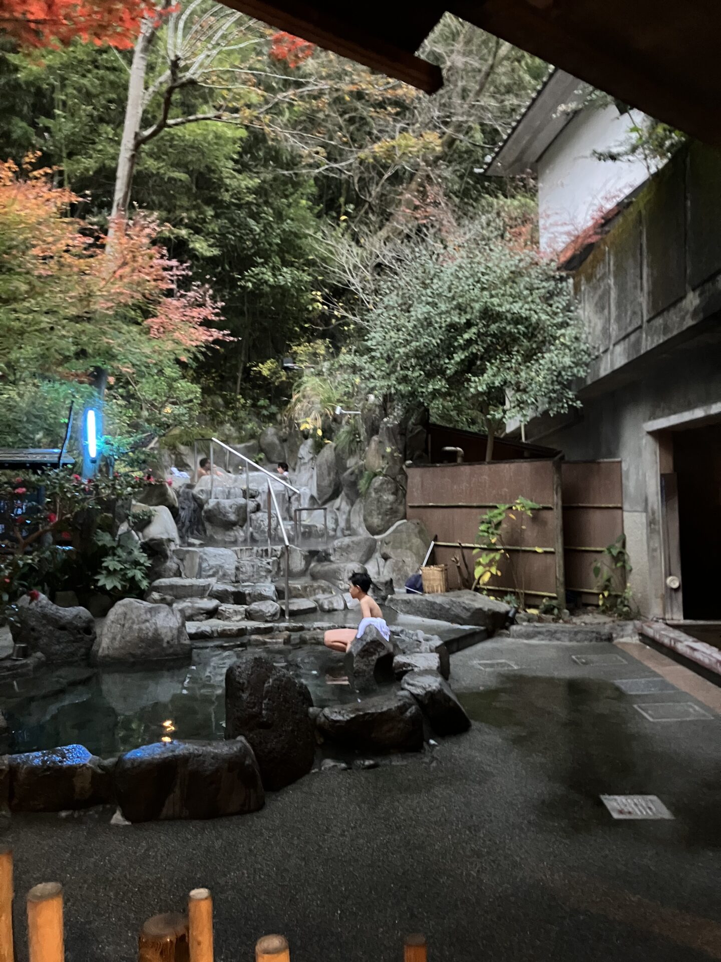 温泉・静岡｜箱根湯本～天山湯治郷・日帰り湯治・源泉・ひとり客推奨 | INO stage