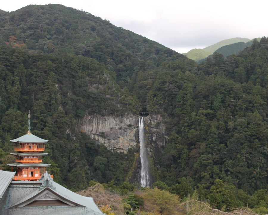 那智山三重塔と那智の瀧