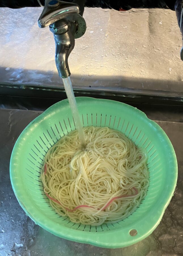 そうめん　冷水流し