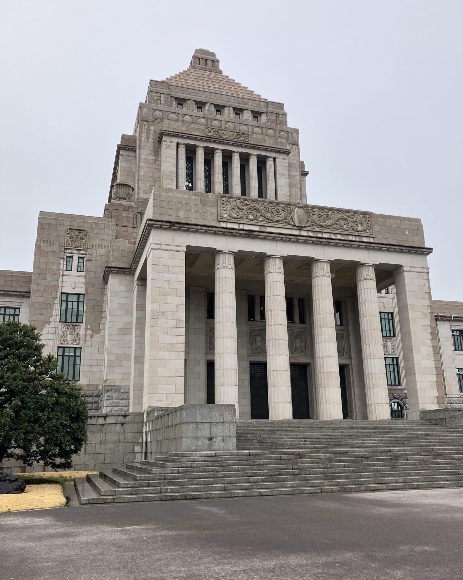 国会議事堂は90年の歴史 最高機関の趣を感じる | INO stage