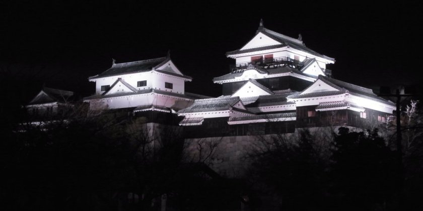 松山城ライトアップ