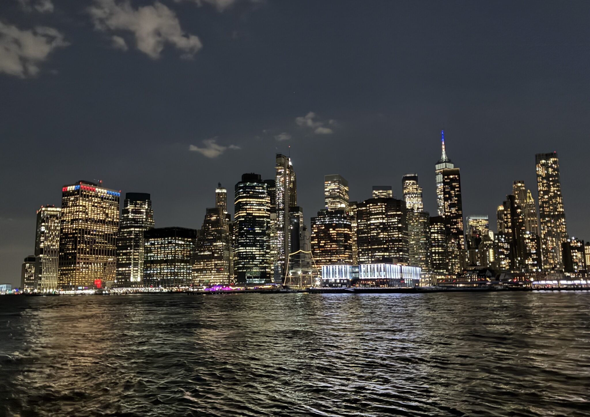 ニューヨーク　マンハッタン　夜景