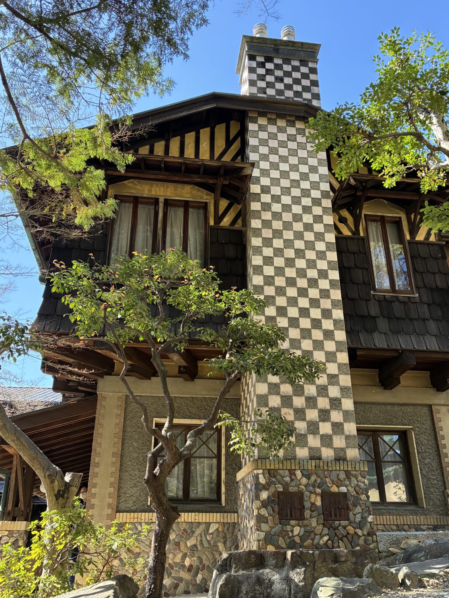 揚輝荘の伴華楼　