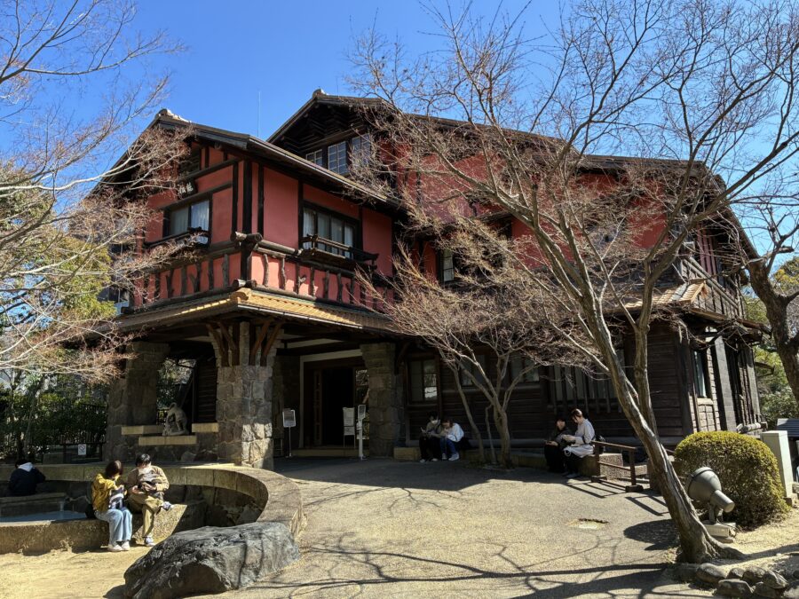 迎賓館、聴松閣外観