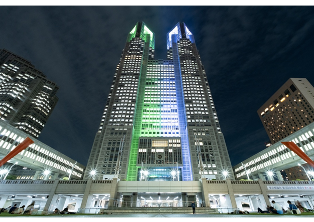 東京都庁夜間ライトアップ
