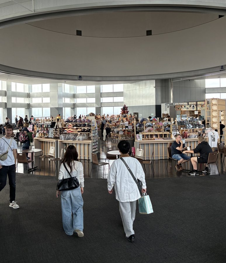 東京都庁展望室　売店と軽食